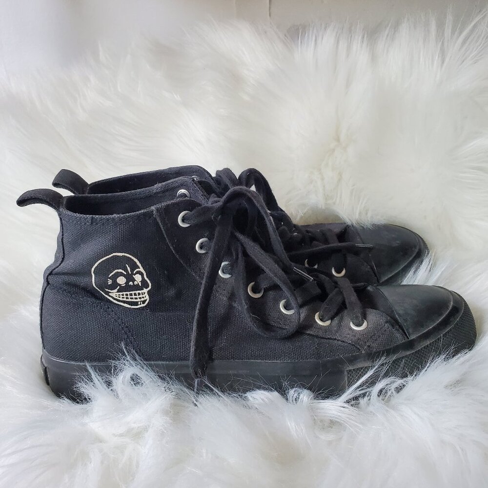 Cheap Monday black canvas sneakers size 37 EUR, 6 US, 4 UK